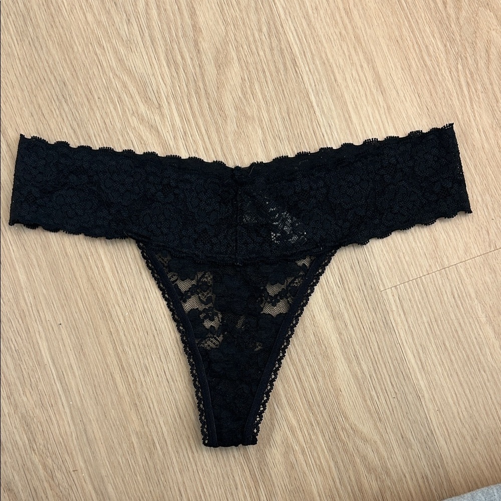 Jessica Simpson Lace Thong Panty S